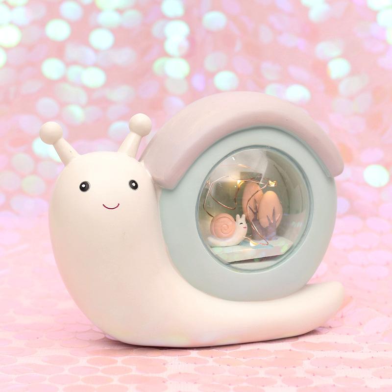 Snails Night Light Moon Lamp Romantic Bedside Lamp Decoration Resin Crafts Ideal Gifts