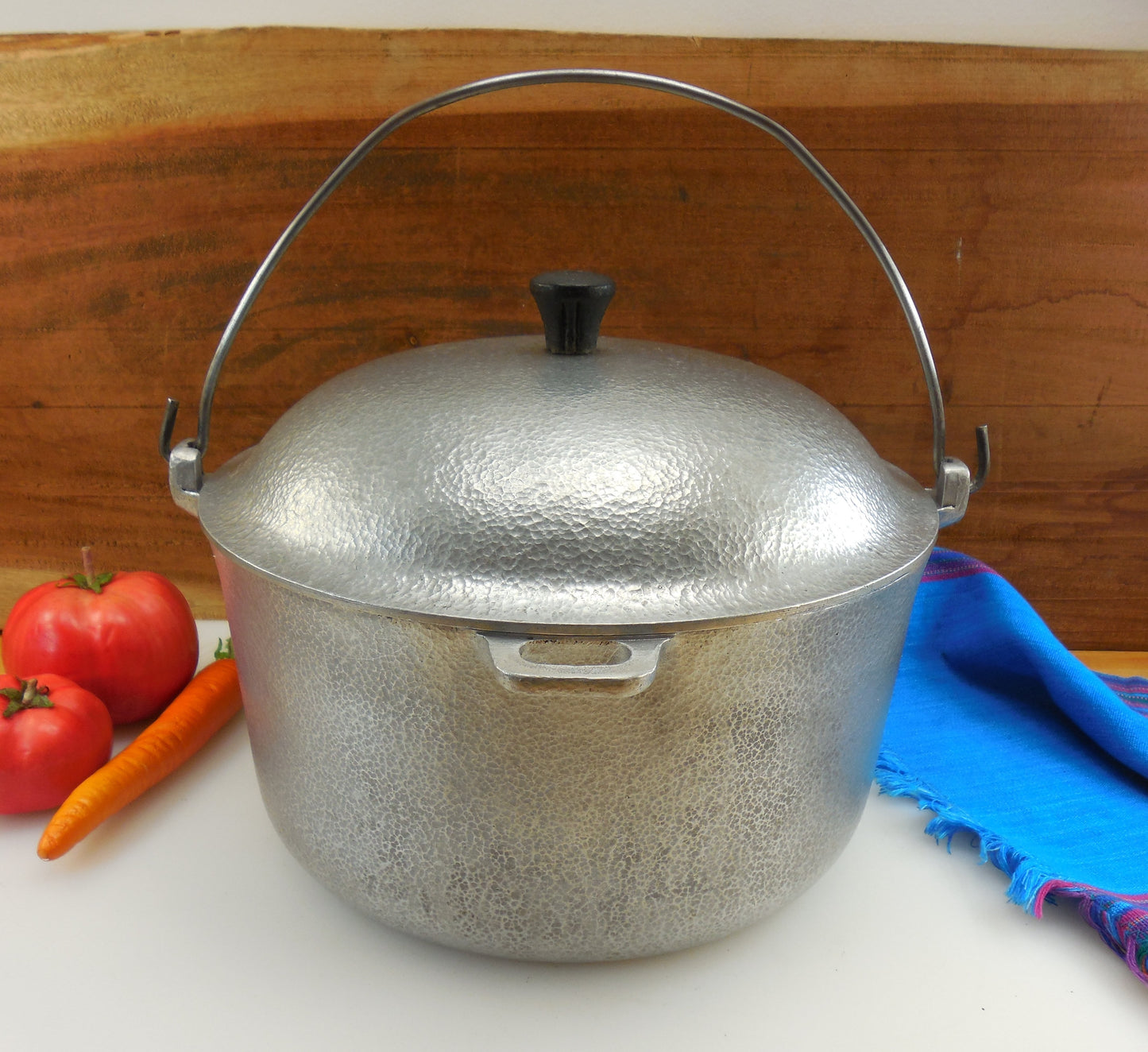 SOLD... Club Aluminum Hammercraft - Hammered Cast Aluminum Dutch Oven 6 Qt Stock Pot