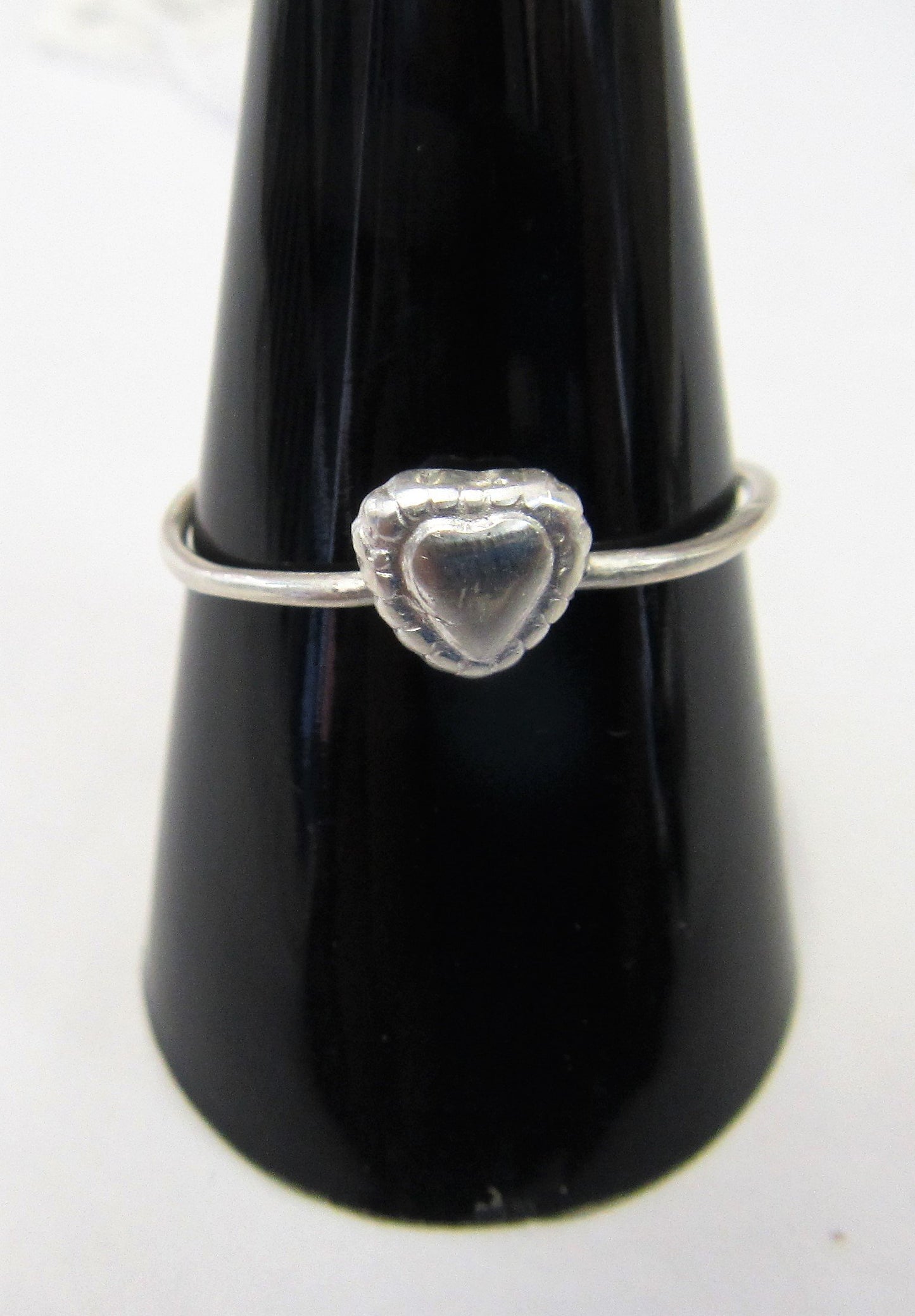 Handcrafted sterling silver heart wire ring Size P