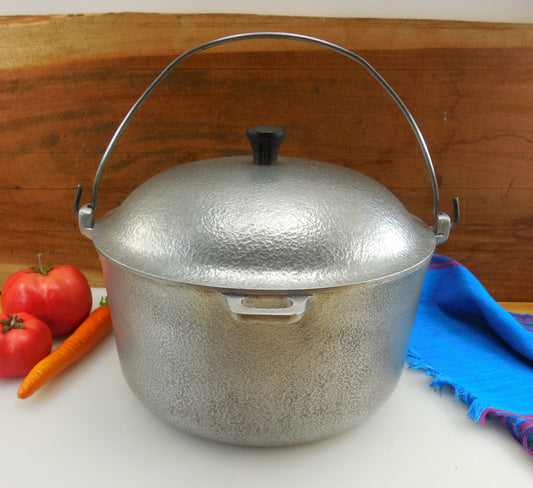 SOLD... Club Aluminum Hammercraft - Hammered Cast Aluminum Dutch Oven 6 Qt Stock Pot