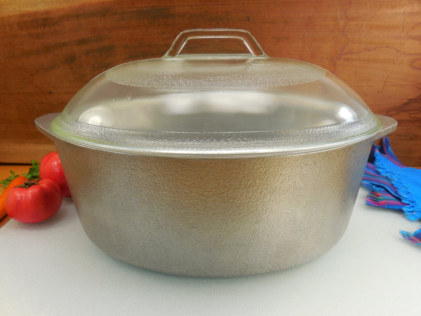 SOLD... Club Hammered Aluminum 6 Quart Oval Roaster Pot with Glass Lid - USA Vintage Hammercraft Cookware USA