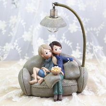 Load image into Gallery viewer, Retro Couple LED Night Light Resin Crafts Ornaments