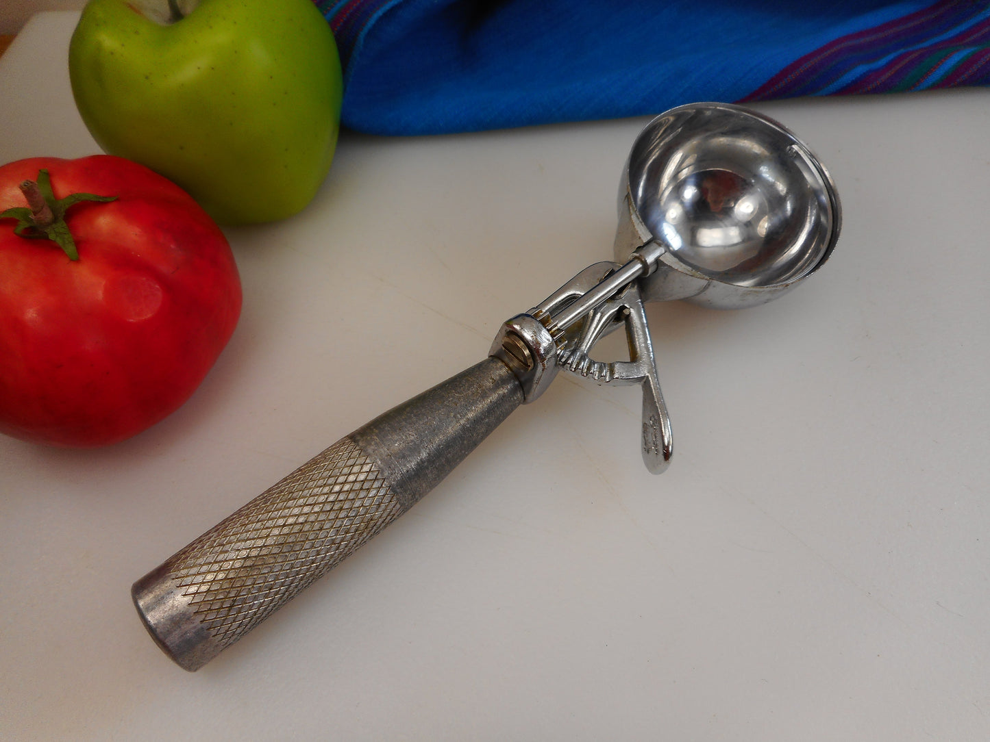 Shore Craft #30 Vintage Ice Cream Scoop Baller - Aluminum Handle - Soda Fountain