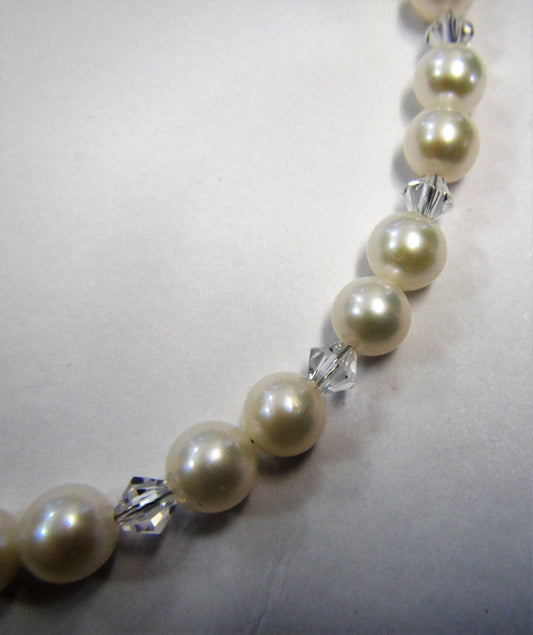 Handcrafted Swavoski crystal and pearl 3 piece jewellery set with 925 sterling silver findings