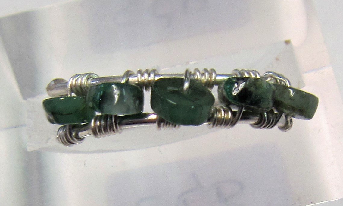 Handcrafted wire with emerald stone ring Size P