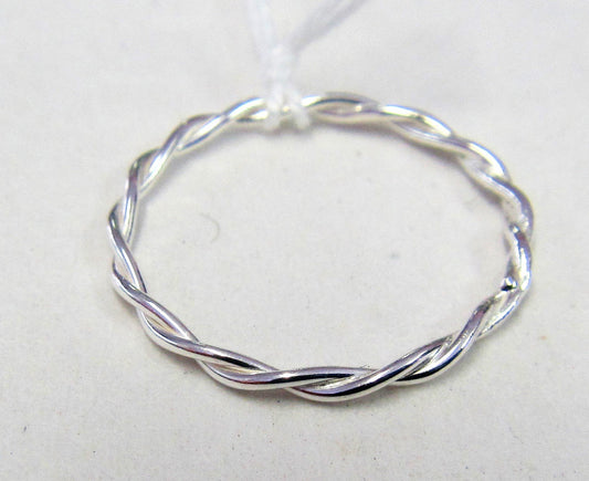 Handcrafted Sterling Silver twisted pattern ring Size R