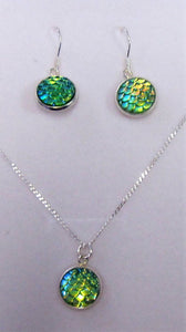 Handcrafted 925 sterling silver green necklace and earring set