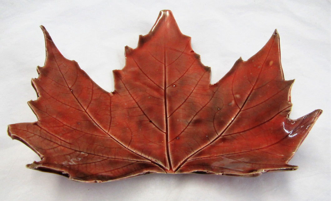 Handcrafted beautiful ceramic leaf plates