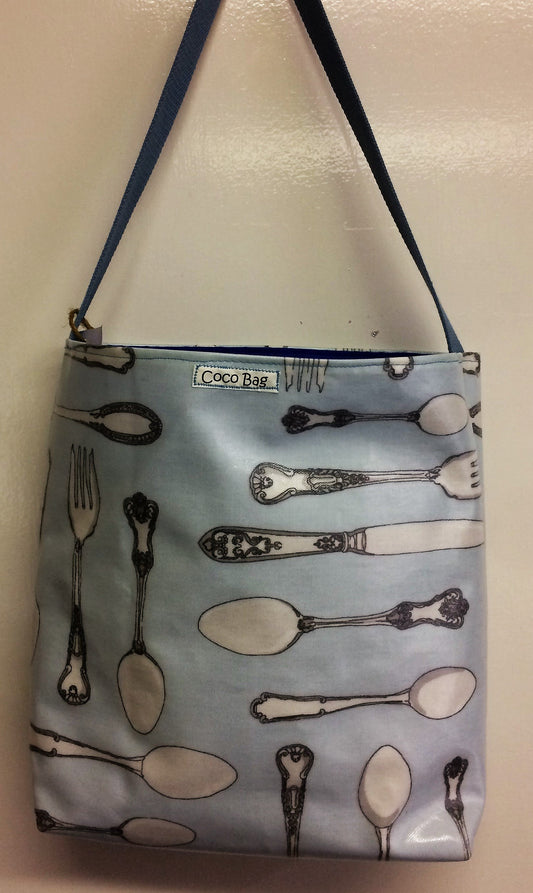 Handcrafted lunch bag waxed cutlery fabric with red handles