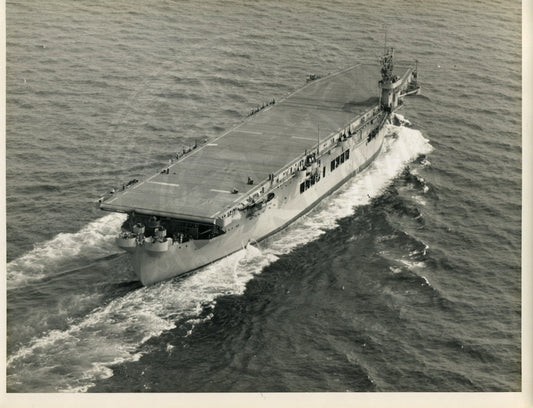 Official Navy Photo of WWII era USS Sangamon (CVE-26) Aircraft Carrier