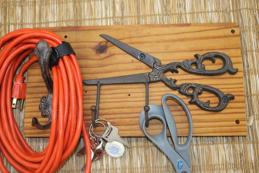 Vintage Design Craft Room Old Fashion Cast Iron Scissors Wall Hook Set, Handmade in USA,reclaimed Wood, The Country Hookers, CH-27
